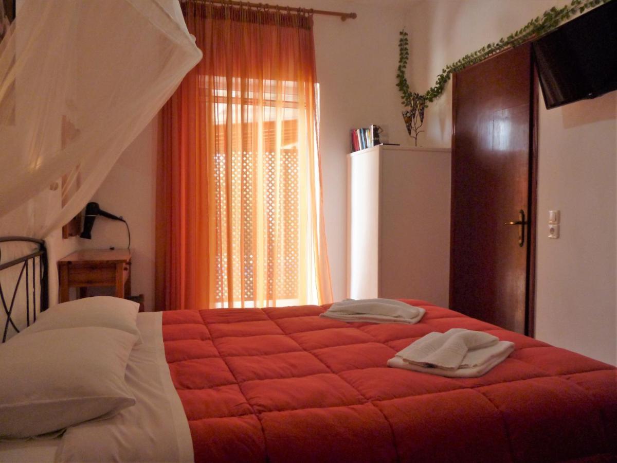 Kostas Apartments & Studios Agios Georgios Pagon Exterior photo