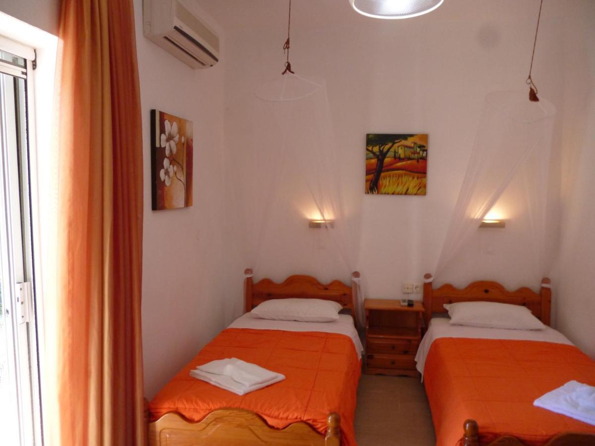 Kostas Apartments & Studios Agios Georgios Pagon Exterior photo