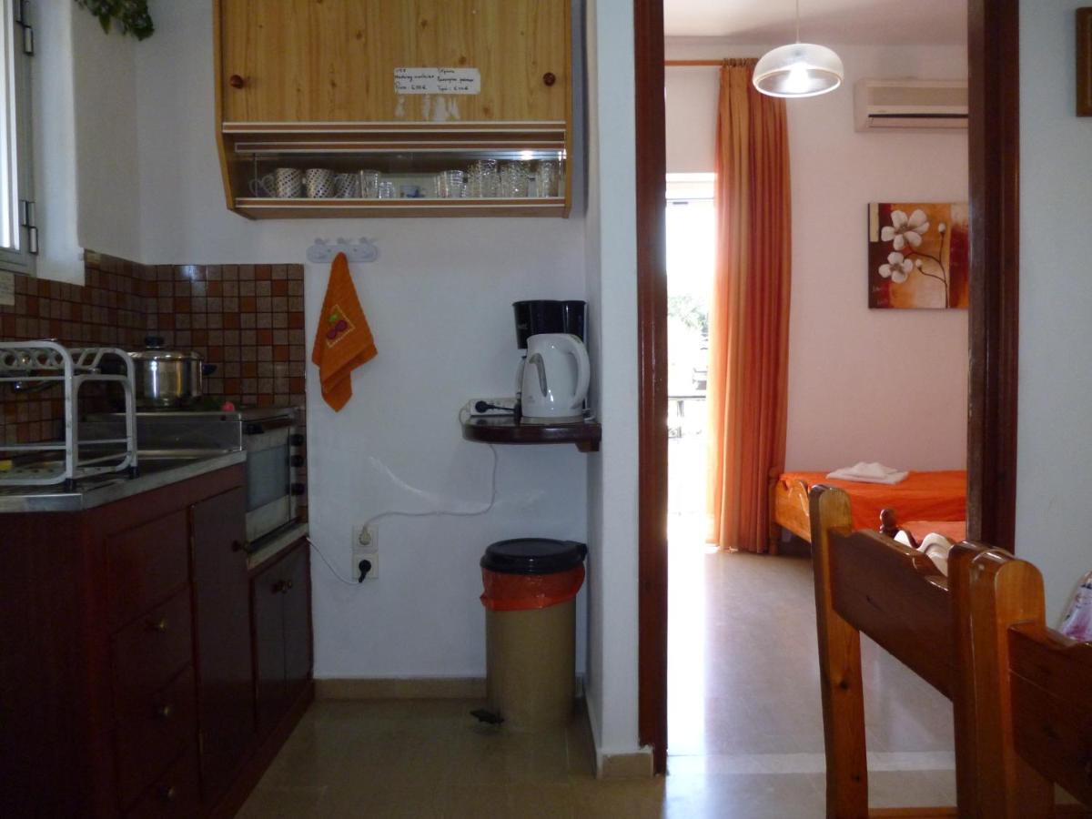 Kostas Apartments & Studios Agios Georgios Pagon Exterior photo