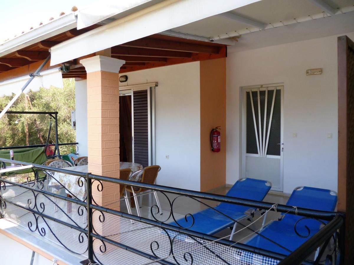 Kostas Apartments & Studios Agios Georgios Pagon Exterior photo